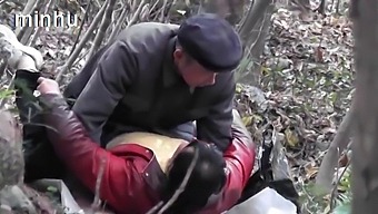 A Asian Old Slut Was Screwing In The Wood Goo.Gl/Tzduzu.