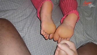 I Gave Him A Footjob And He Came On My Feet